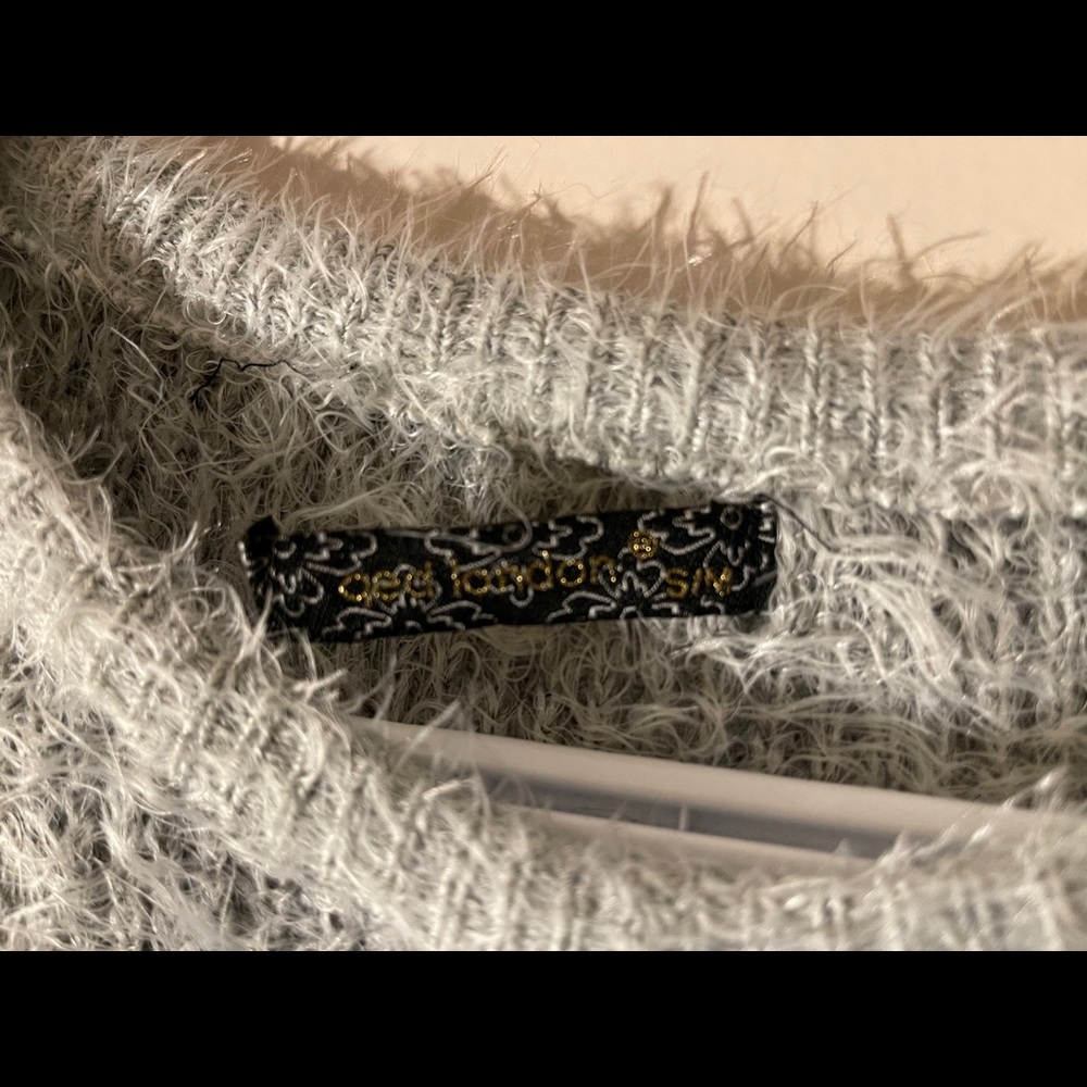 Furry top - Picture 3 of 6